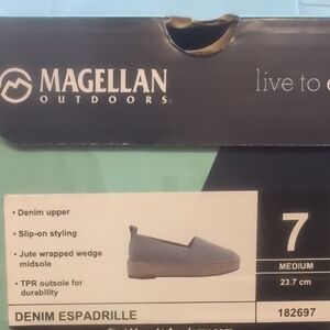 Magellan Outdoors Blue Denim Espadrilles